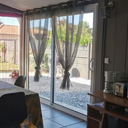 Vakantiehuis Maison Piscine Privee 4a5 Pers9 & 11 Kms Des Plages Oceanes Et Du